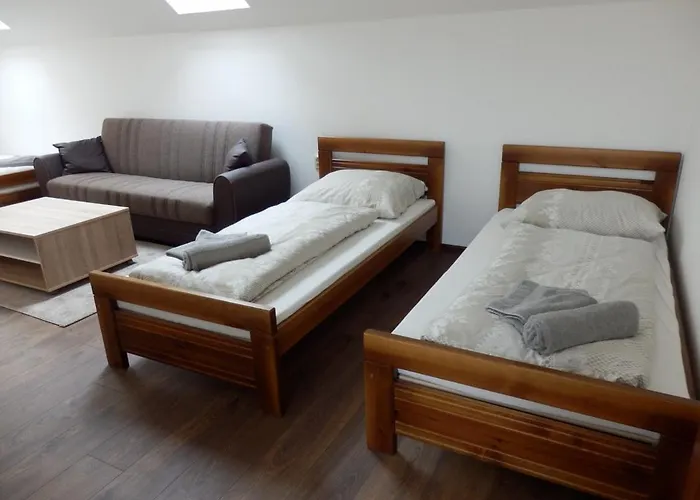 V Soukromi U Podebrad 3*