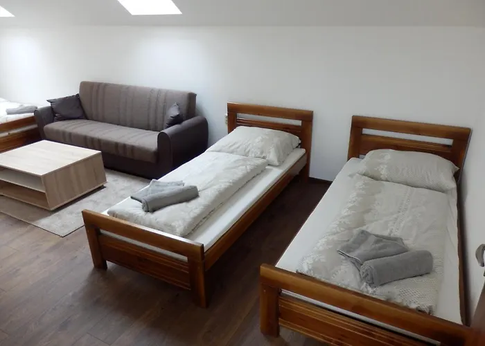 V Soukromi U Podebrad 3* Opolany